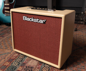 Debut 50R - Blackstar